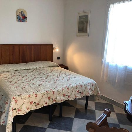 Holiday Home Villa Bobolino モンテルーポ・フィオレンティーノ エクステリア 写真